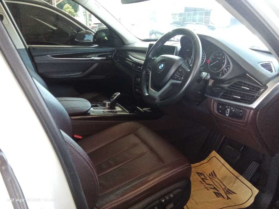 Foto Mobil Bekas Kabin Depan Mercedes-Benz S450L 3.0 V222 tahun 2018
