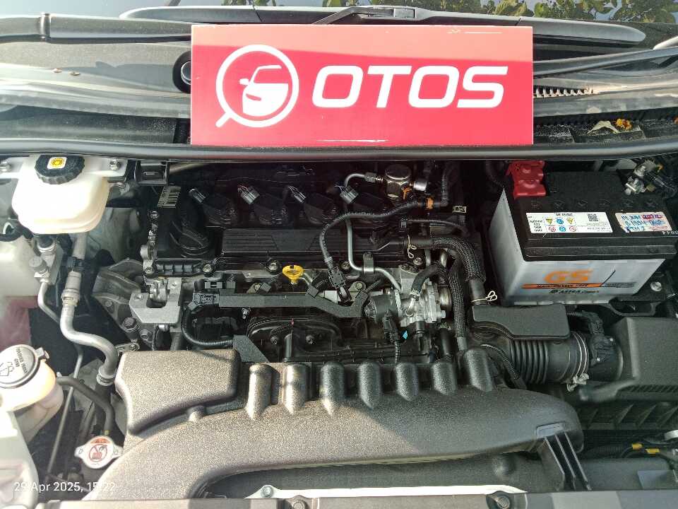 Foto Mobil Bekas Mesin Toyota Voxy 2.0 tahun 2023