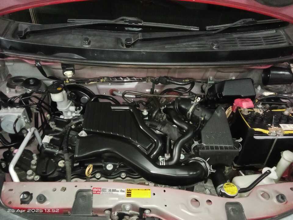Foto Mobil Bekas Mesin Toyota Calya 1.2 G tahun 2017