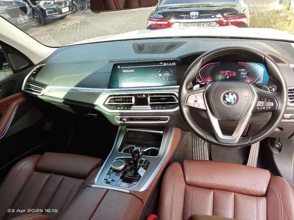 Foto Mobil Bekas Dashboard BMW X5 3.0 Xdrive40i Xline tahun 2022