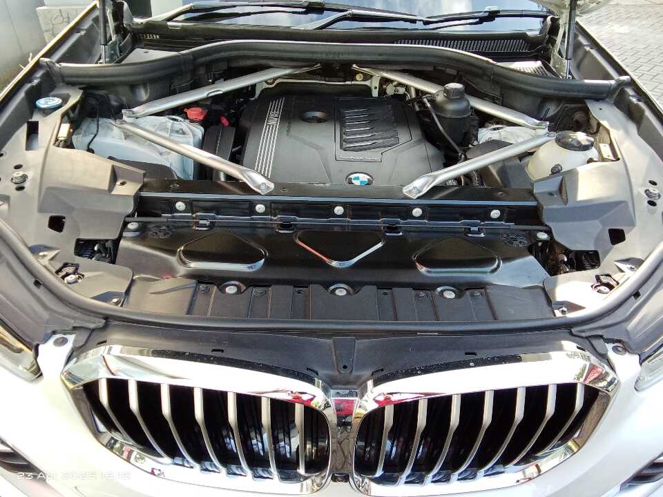 Foto Mobil Bekas Mesin BMW X5 3.0 Xdrive40i Xline tahun 2022