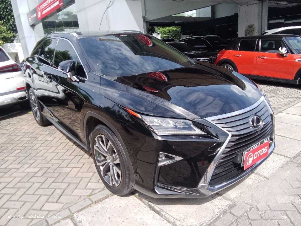 2016 Lexus RX 200t 2.0 - Foto 1 dari 6
