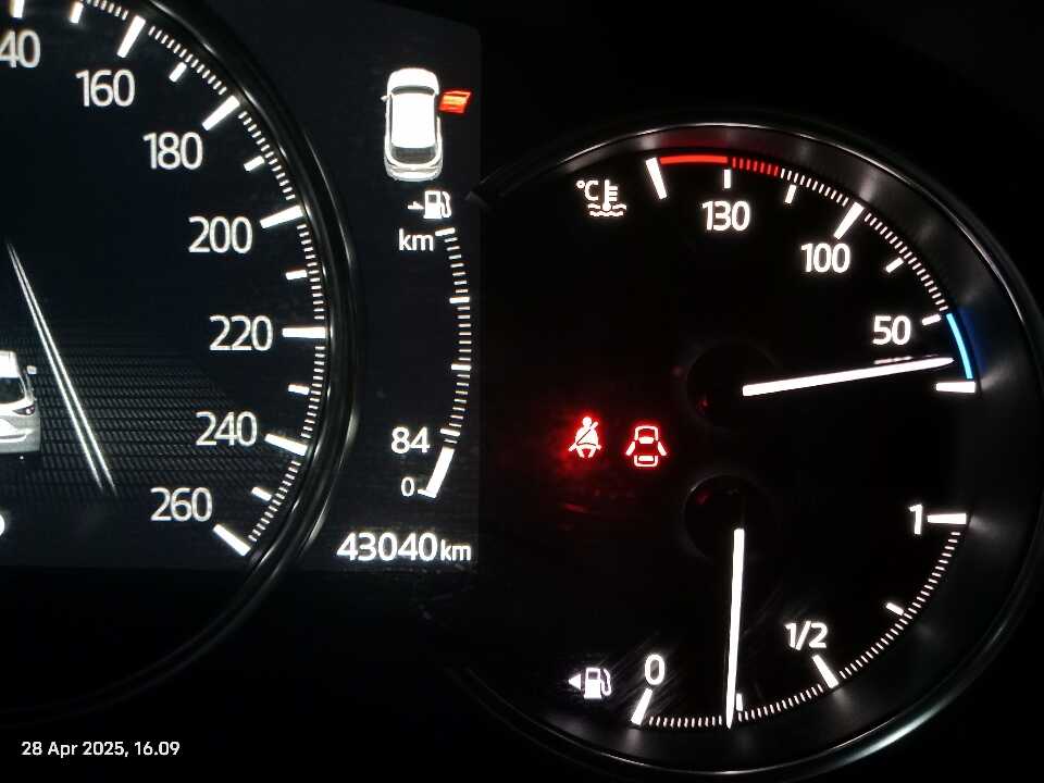 Foto Mobil Bekas Odometer Mazda CX-5 2.5 tahun 2022
