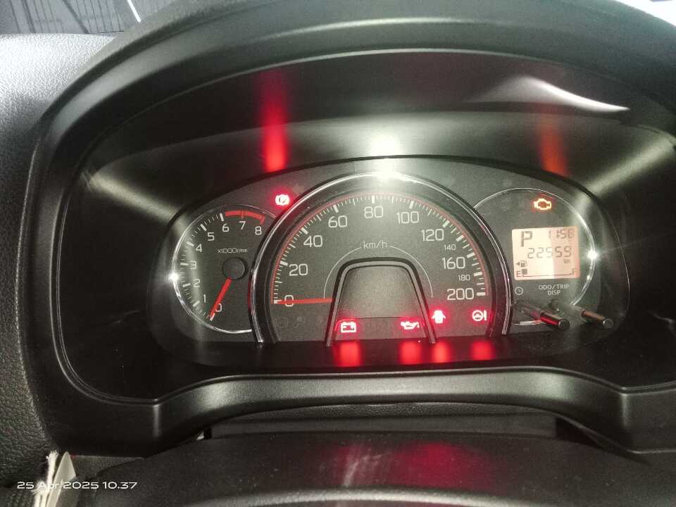 Foto Mobil Bekas Odometer Daihatsu Ayla 1.2 R tahun 2021