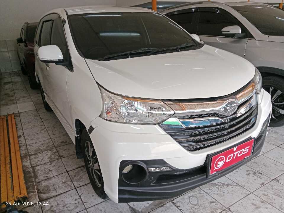 2017 Daihatsu Xenia 1.3 R - Foto 1 dari 6