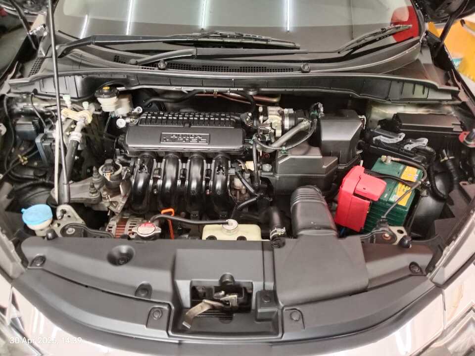 Foto Mobil Bekas Mesin Honda City 1.5 E tahun 2019