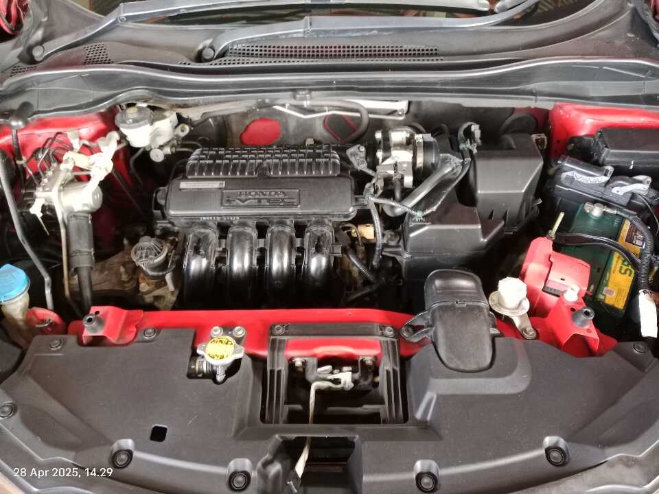 Foto Mobil Bekas Mesin Honda HR-V 1.5 S tahun 2019