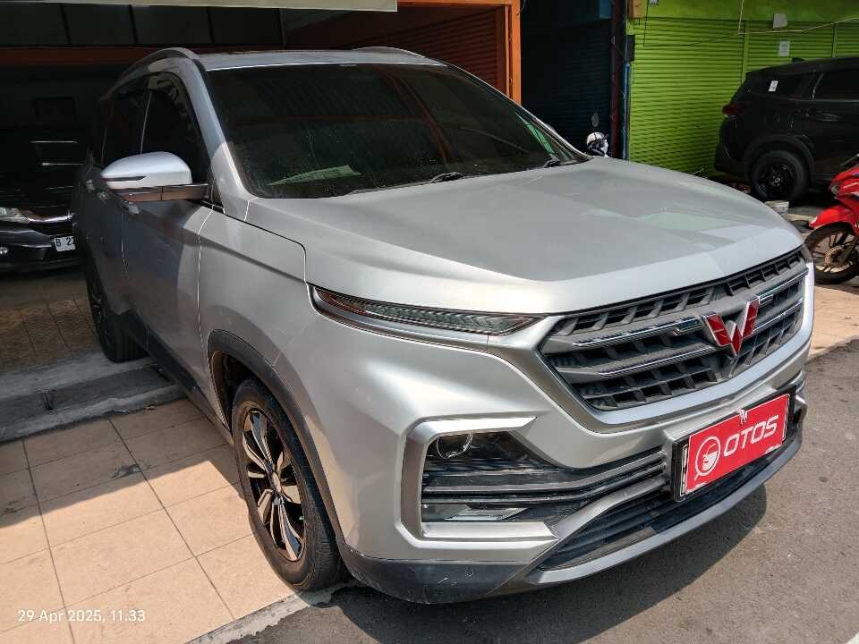 2020 Wuling Almaz 1.5 L T Lux - Foto 1 dari 6