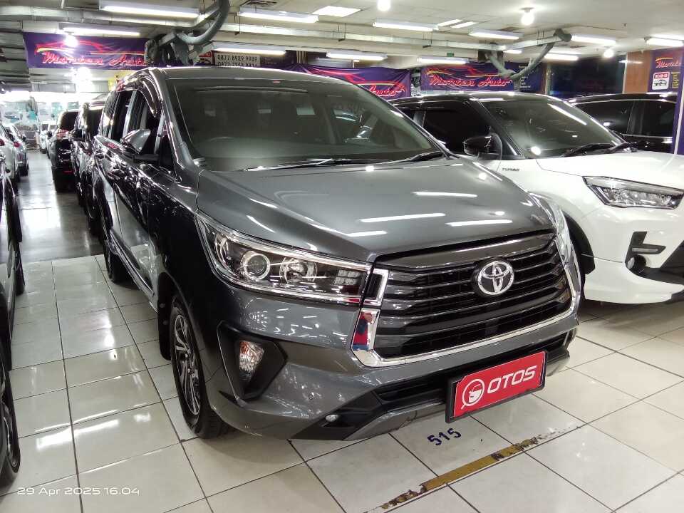 2022 Toyota Kijang Innova 2.4 V - Foto 1 dari 6