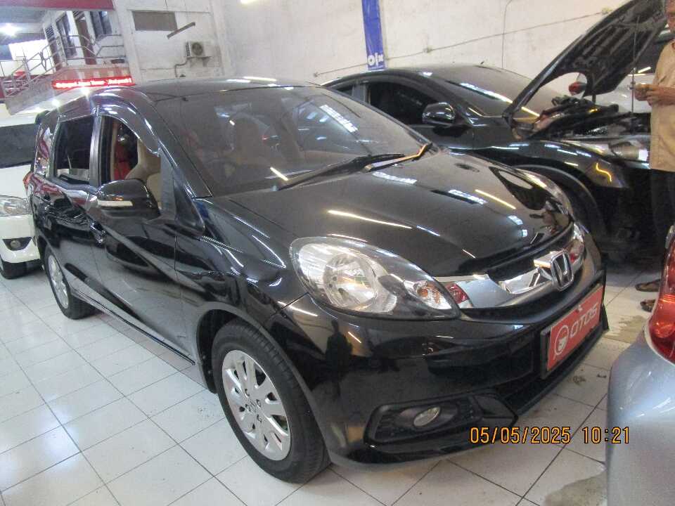 2015 Honda Mobilio 1.5 E - Foto 1 dari 6