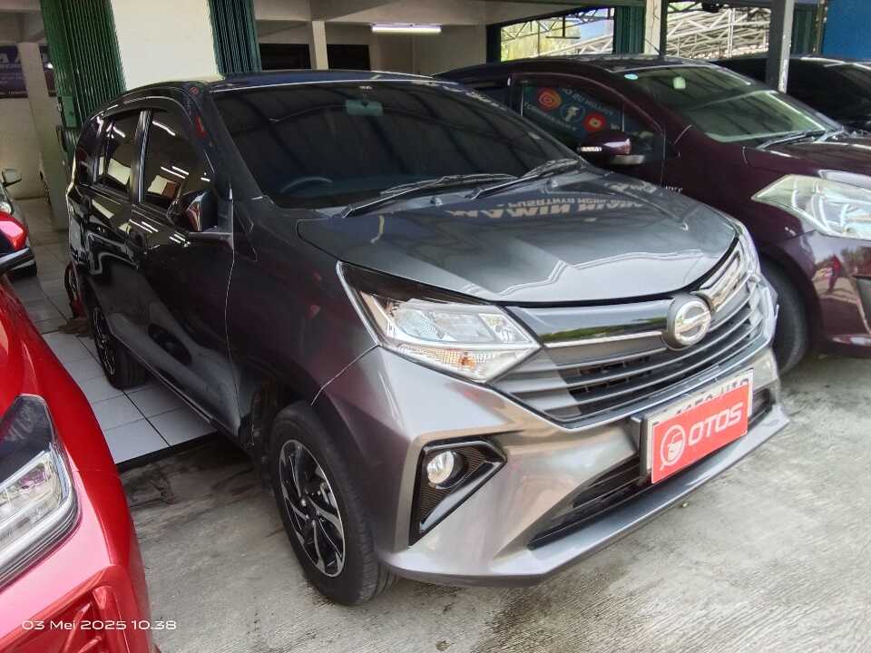 2023 Daihatsu Sigra 1.2 R - Foto 1 dari 6
