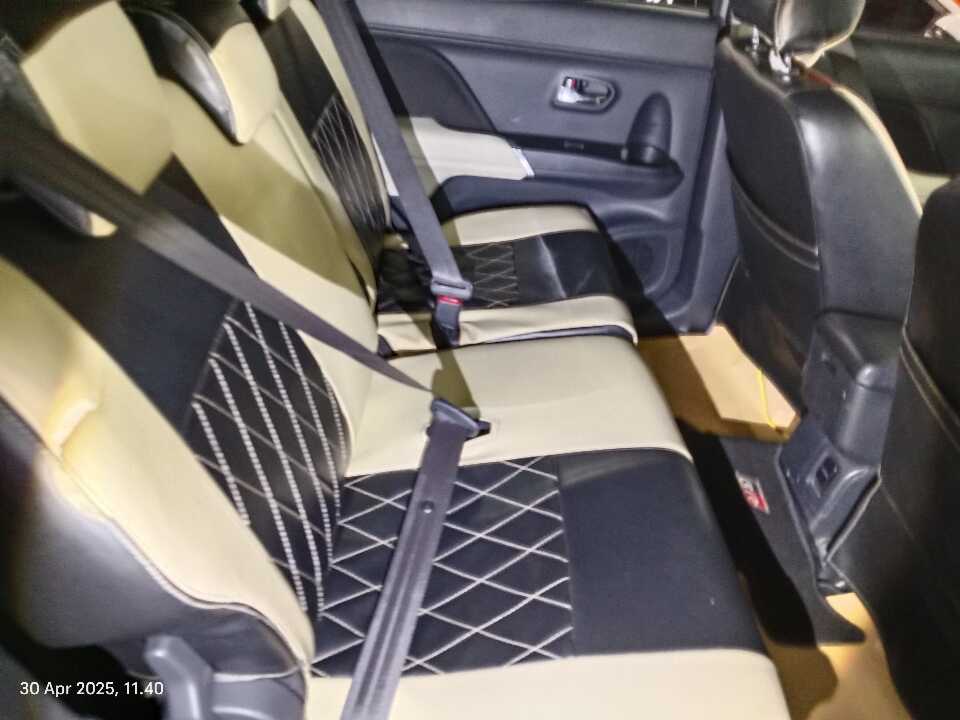 Foto Mobil Bekas Kabin Belakang Toyota Rush 1.5 S tahun 2023