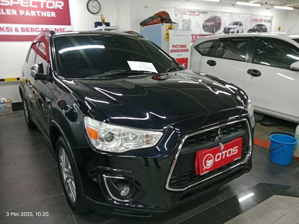 2016 Mitsubishi Outlander Sport 2.0 GLX - Foto 1 dari 6