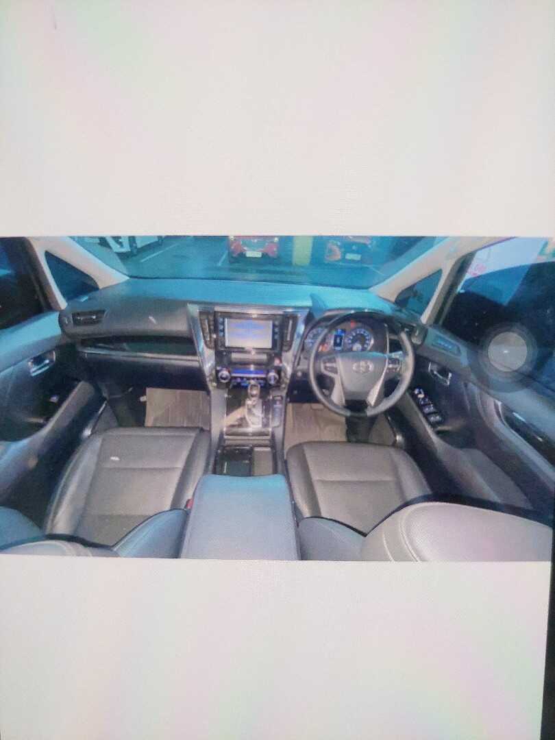Foto Mobil Bekas Dashboard Toyota Vellfire 2.5 G tahun 2015