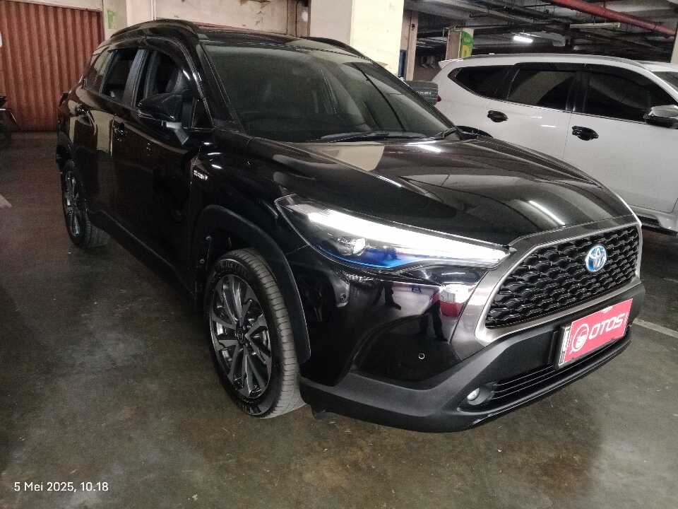 2022 Toyota Corolla Cross 1.8 Hybrid - Foto 1 dari 6