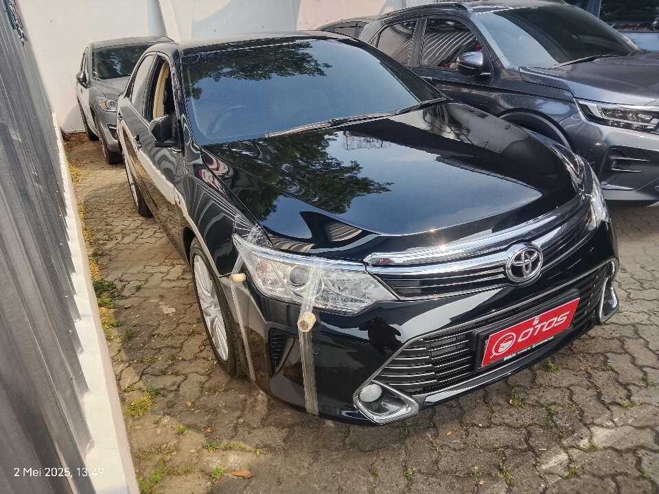 2017 Toyota Camry 2.5 V - Foto 1 dari 9