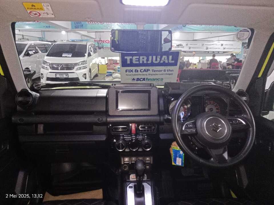 Foto Mobil Bekas Dashboard Suzuki Jimny 1.5 4x4 tahun 2020