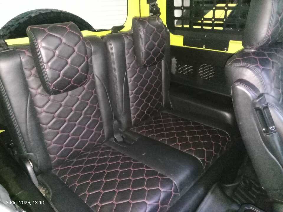 Foto Mobil Bekas Kabin Belakang Suzuki Jimny 1.5 4x4 tahun 2020