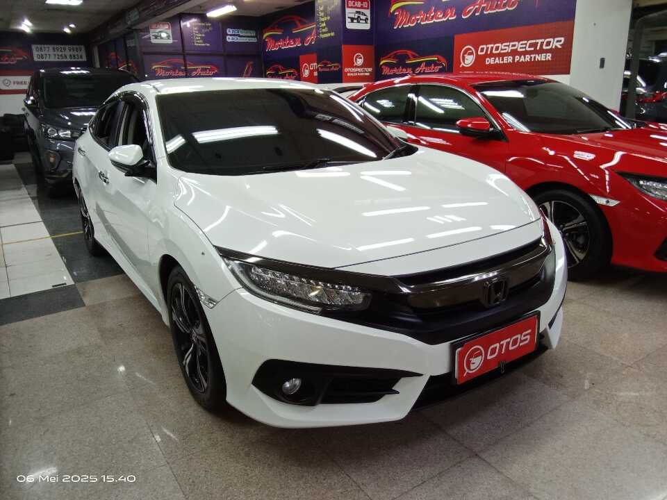 2018 Honda Civic 1.5 Turbo - Foto 1 dari 6