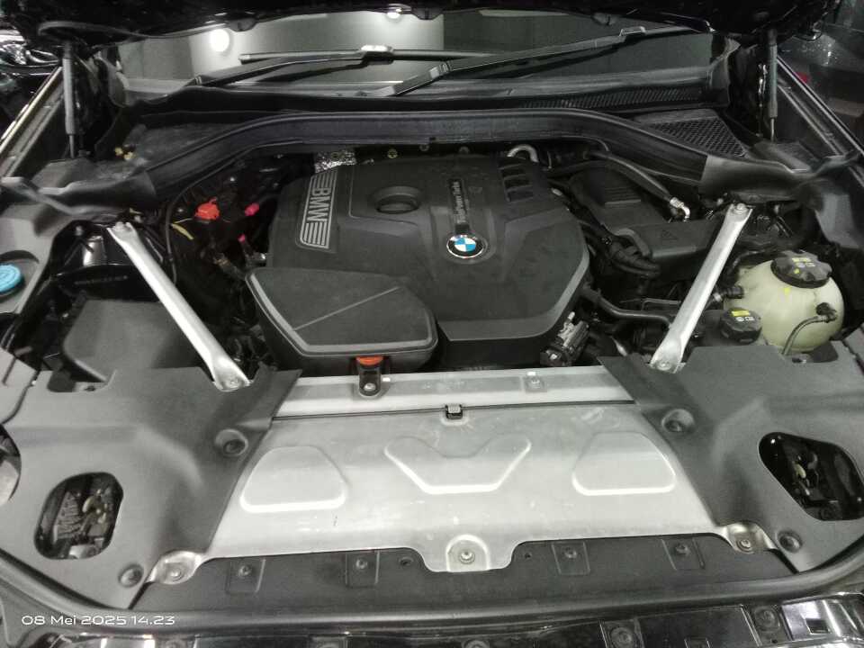 Foto Mobil Bekas Mesin BMW X3 2.0 Xdrive20i Xline tahun 2018