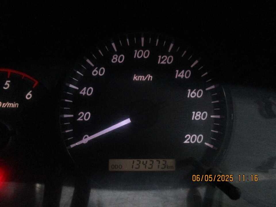 Foto Mobil Bekas Odometer Toyota Innova 2.5 G tahun 2015