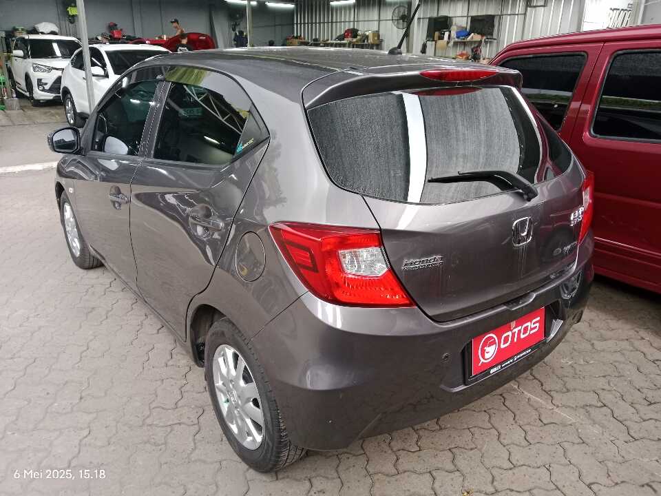 Foto Mobil Bekas Kiri Belakang Honda Brio 1.2 Satya E tahun 2020