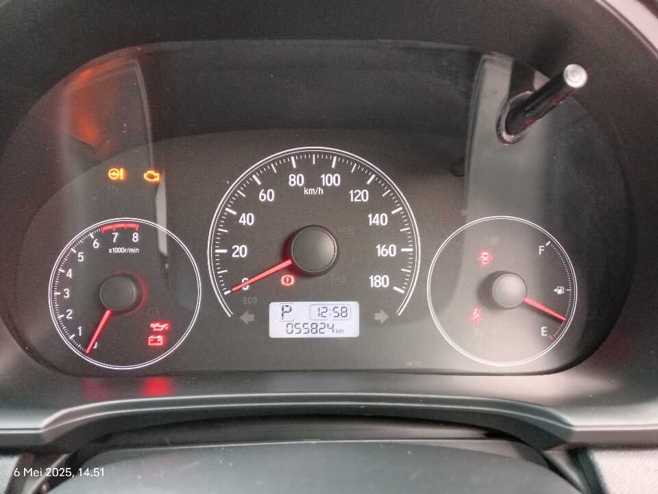 Foto Mobil Bekas Odometer Honda Brio 1.2 Satya E tahun 2020