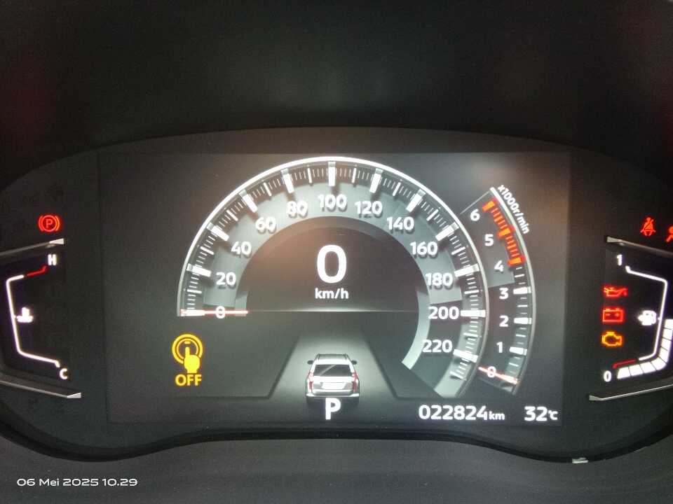 Foto Mobil Bekas Odometer Mitsubishi Pajero Sport 2.4 Dakar 4X2 tahun 2024