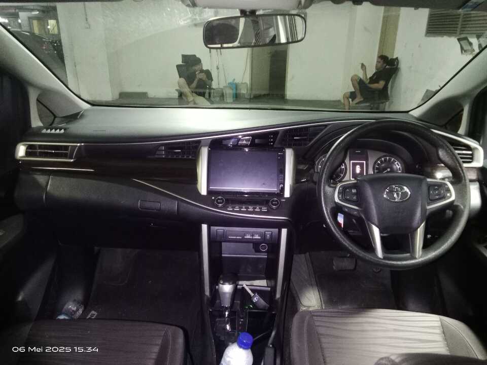 Foto Mobil Bekas Dashboard Toyota Innova 2.4 V tahun 2021