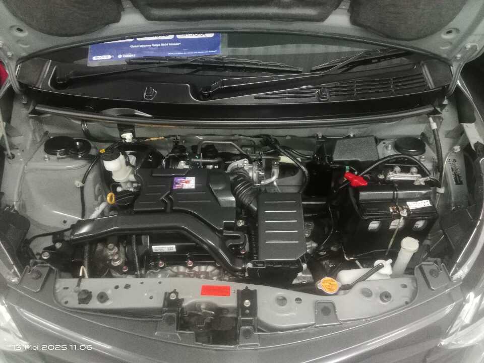 Foto Mobil Bekas Mesin Daihatsu Sigra 1.0 M tahun 2023
