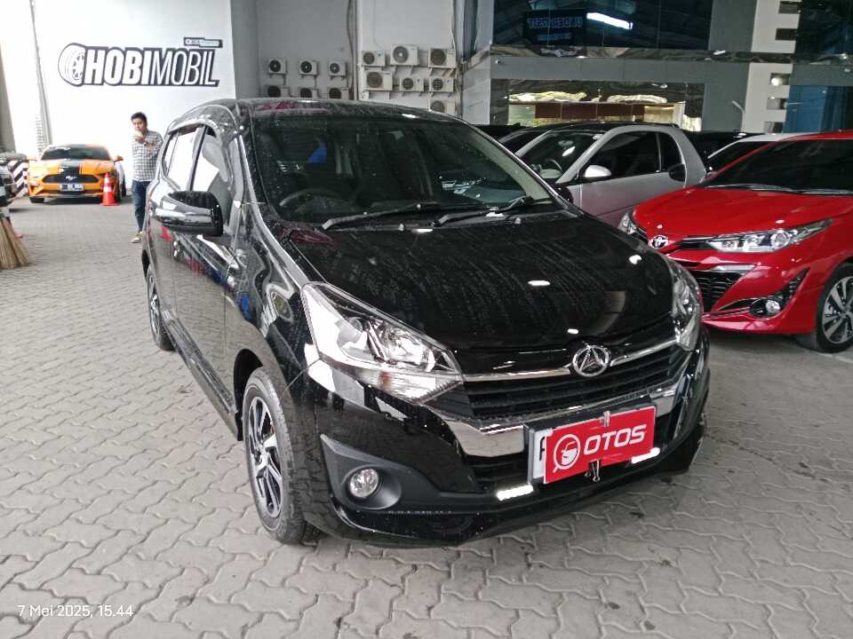 2018 Daihatsu Ayla 1.2 R - Foto 1 dari 9