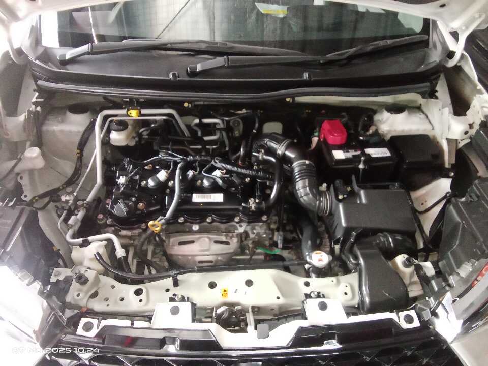 Foto Mobil Bekas Mesin Toyota Veloz 1.5 Q tahun 2022