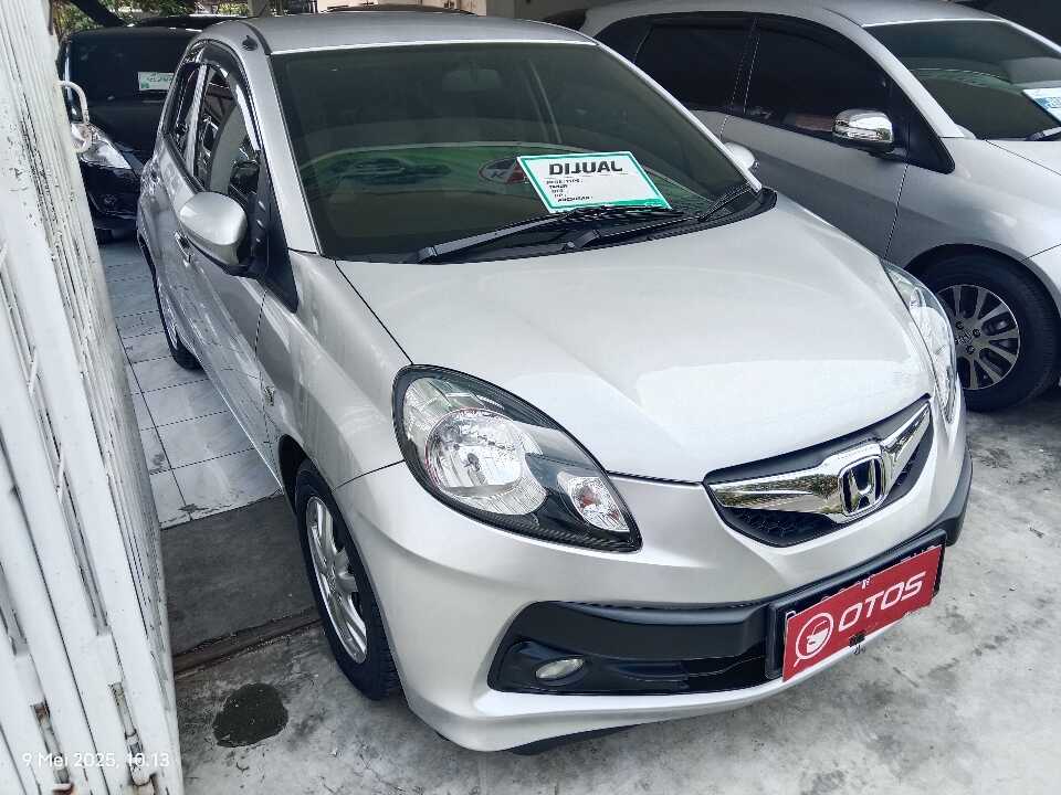 2015 Honda Brio 1.2 Satya E - Foto 1 dari 6