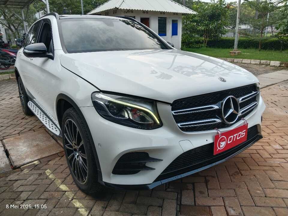2019 Mercedes-Benz GLC200 2.0 - Foto 1 dari 6