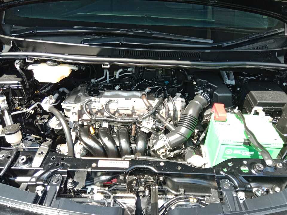 Foto Mobil Bekas Mesin Toyota Voxy 2.0 tahun 2018