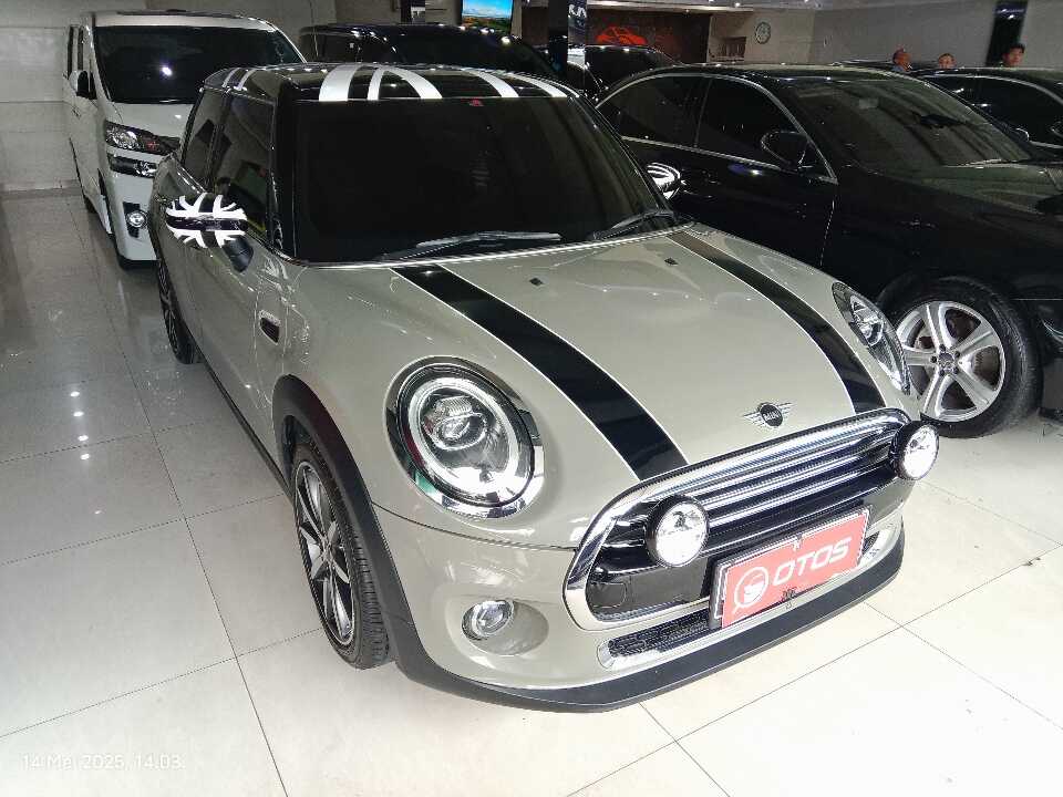 2020 MINI Cooper 1.5 - Foto 1 dari 6