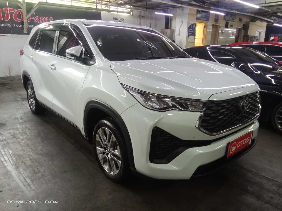 2024 Toyota Kijang Innova 2.0 Zenix V CVT - Foto 1 dari 6