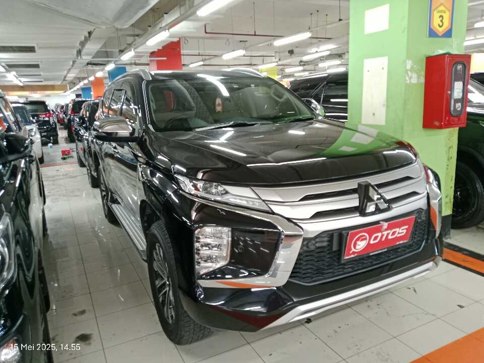 2021 Mitsubishi Pajero Sport 2.4 Dakar Ultimate - Foto 1 dari 6
