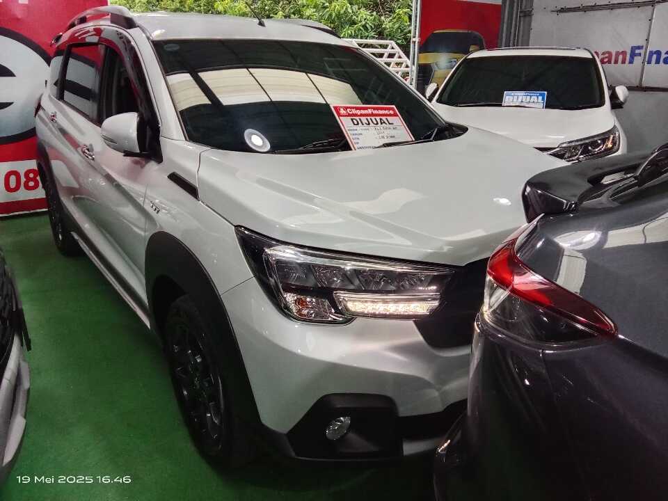 2024 Suzuki XL7 1.5 Beta - Foto 1 dari 6