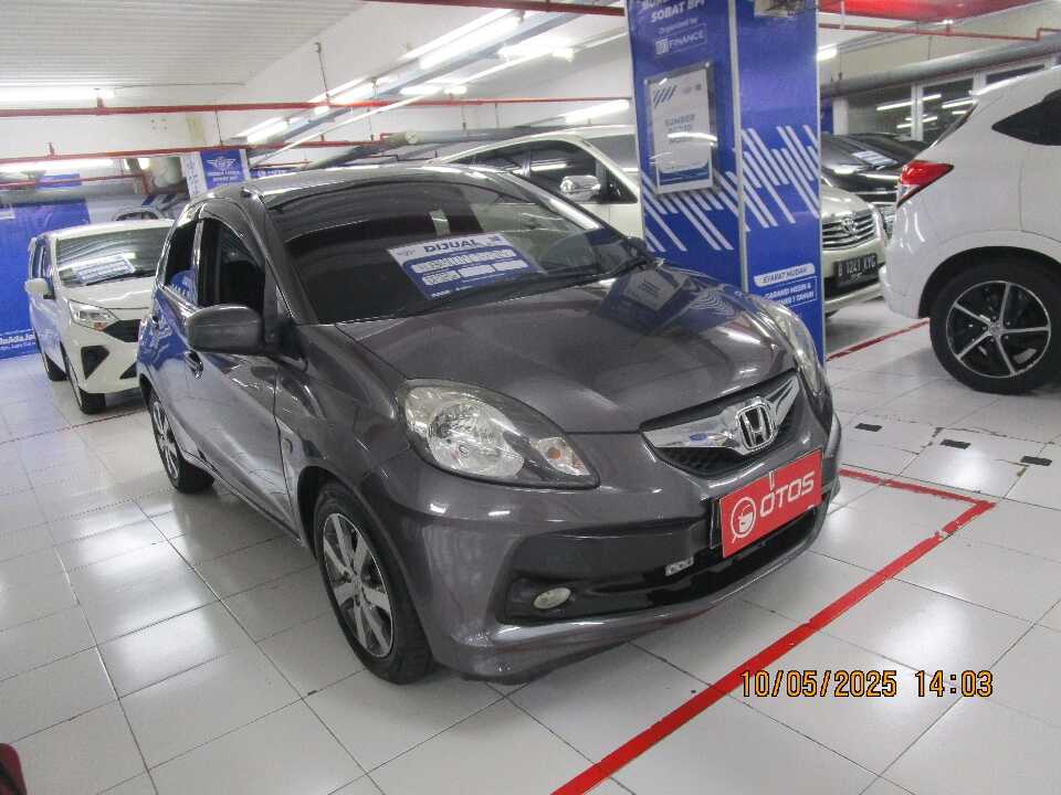 2015 Honda Brio 1.2 E - Foto 1 dari 6