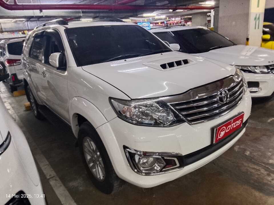 2013 Toyota Fortuner 2.5 G - Foto 1 dari 6