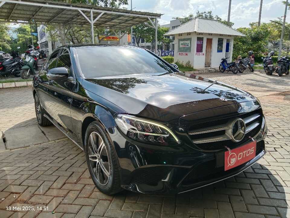 2019 Mercedes-Benz C180 1.5 - Foto 1 dari 6