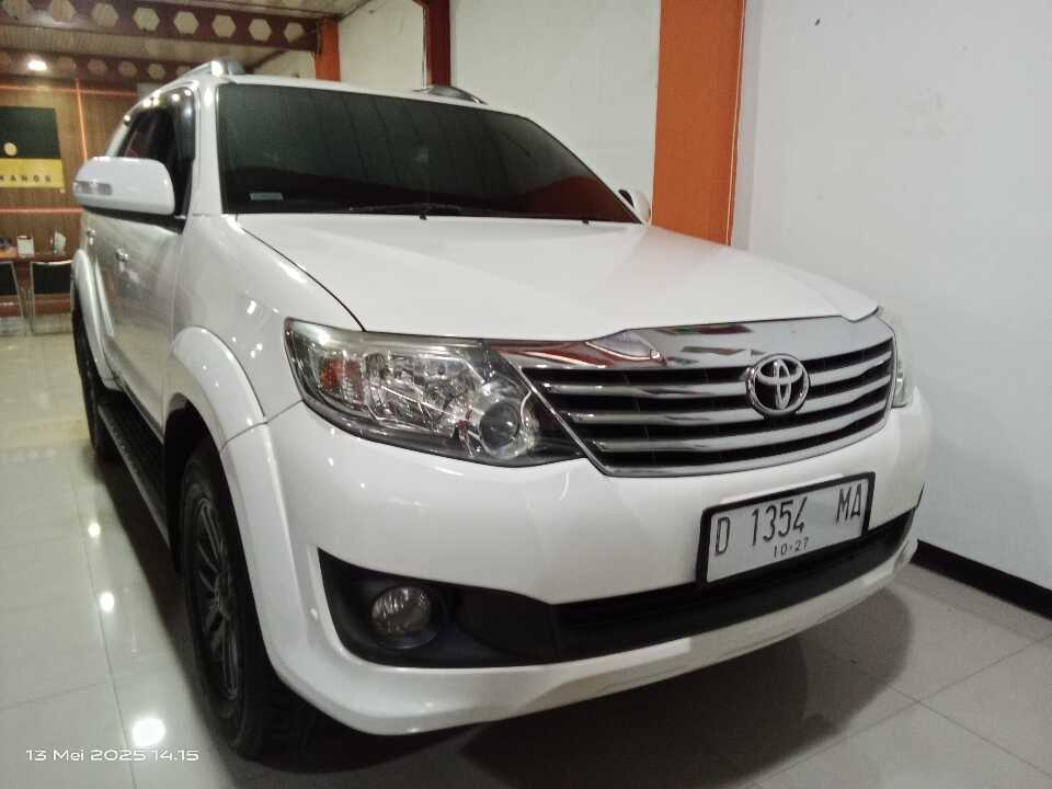 2012 Toyota Fortuner 2.5 G - Foto 1 dari 6