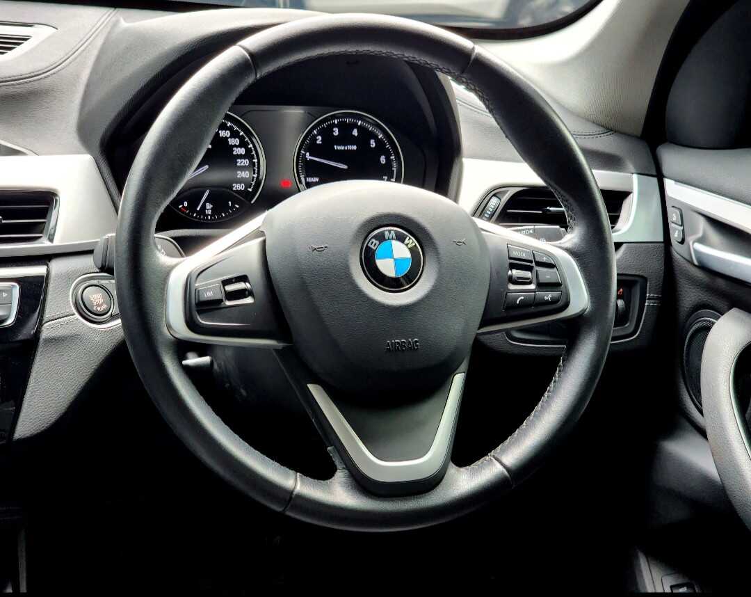 Foto Mobil Bekas Odometer BMW X1 1.5 Sdrive18i tahun 2021