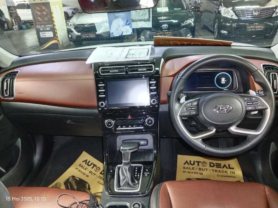 Foto Mobil Bekas Dashboard Hyundai Creta 1.5 Prime tahun 2022