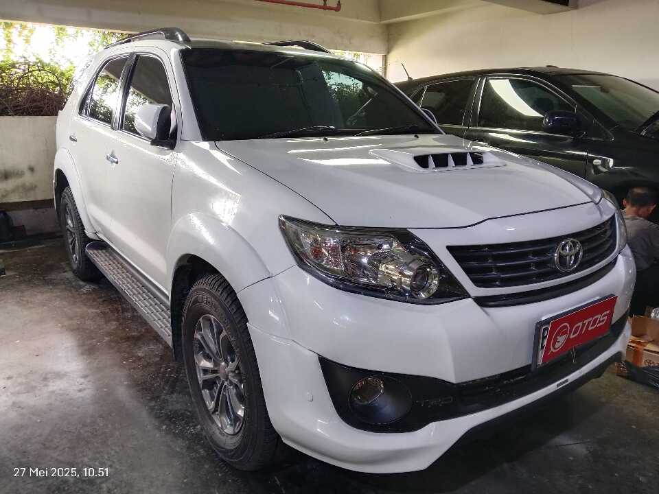 2015 Toyota Fortuner 2.5 G