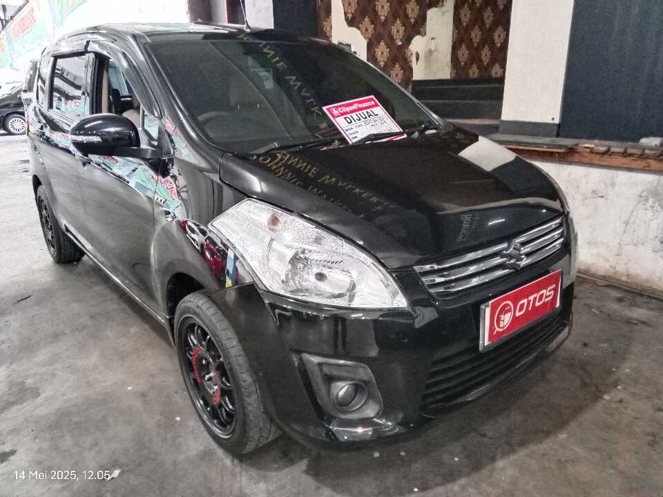 2015 Suzuki Ertiga 1.4 GX - Foto 1 dari 6
