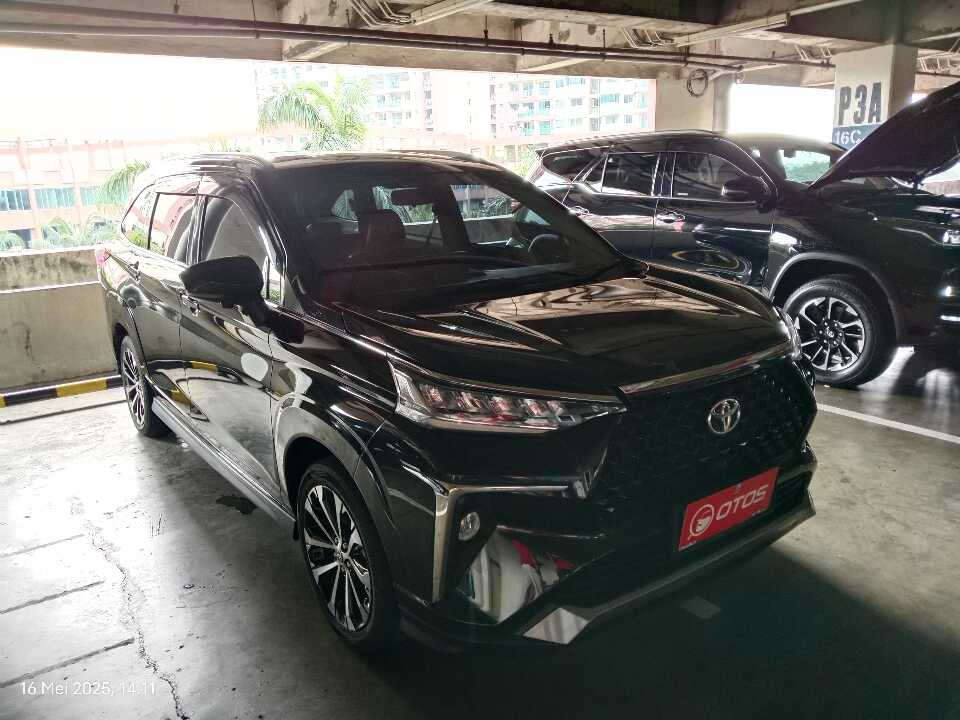 2022 Toyota Veloz 1.5 Q - Foto 1 dari 6