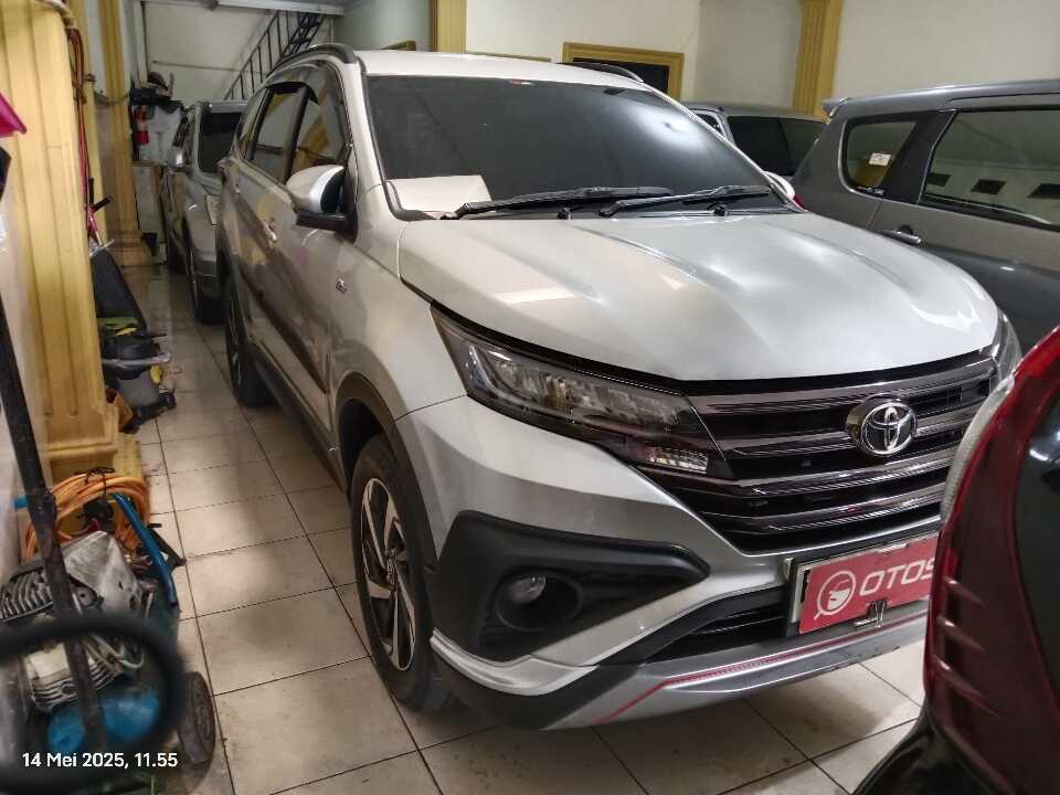 2020 Toyota Rush 1.5 S - Foto 1 dari 6