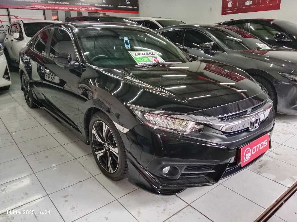 2016 Honda Civic 1.5 Turbo - Foto 1 dari 6